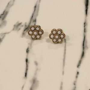 EUC White and Gold Flower Stud Earrings